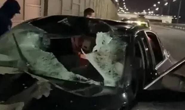 В Тюмени пьяный следователь на своем BMW насмерть сбил двух рабочих