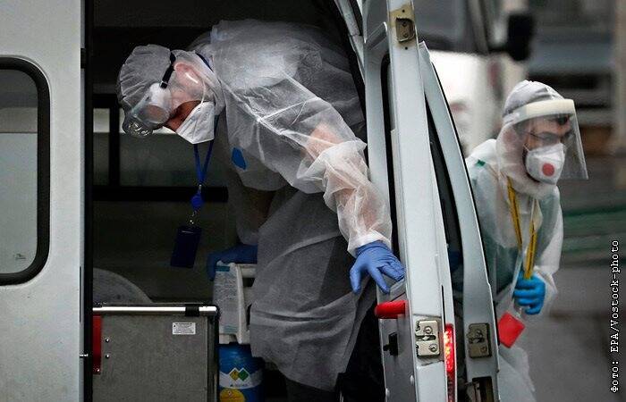 За сутки в РФ зафиксировали 33,5 тыс. новых заболевших коронавирусом