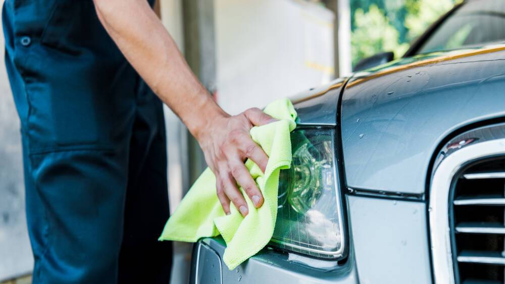 Водителей в России могут оштрафовать за мытье стекол автомобиля с 1 марта 2022 года