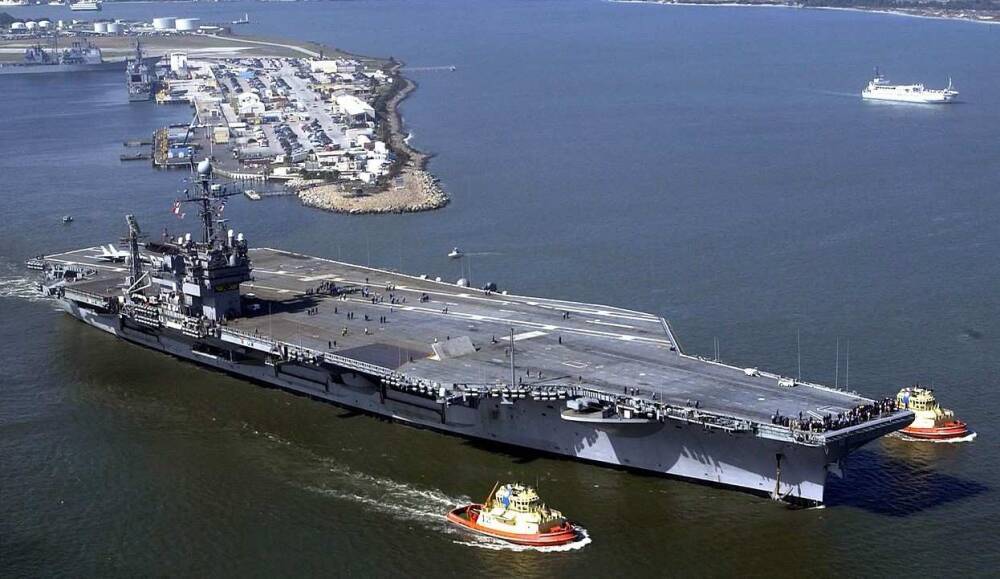 Части авианосца USS Kennedy ВМС США "принесли в жертву" ради строительства Gerald R. Ford