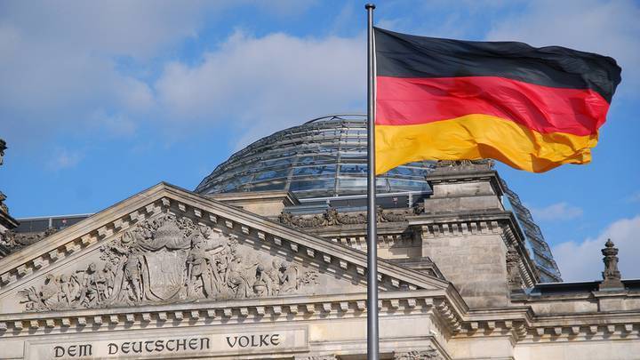 Новое правительство Германии заявило о готовности к диалогу с Россией