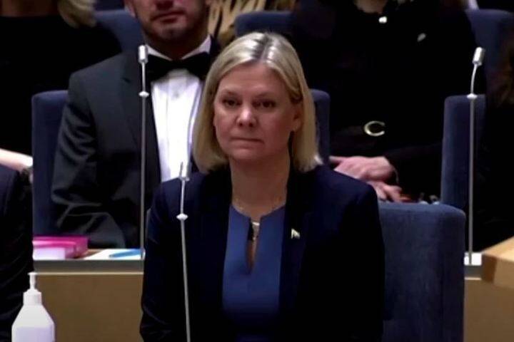 Избранная сегодня премьер-министром Швеции Андерссон подала в отставку
