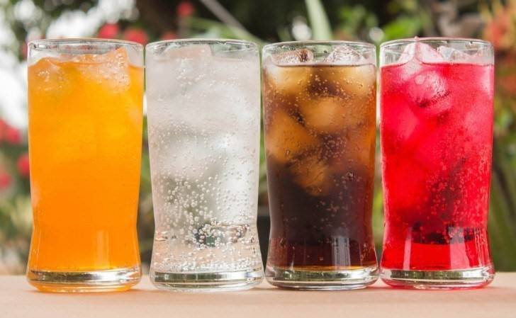 Сладкие напитки провоцируют старение мозга, — исследование английских ученых