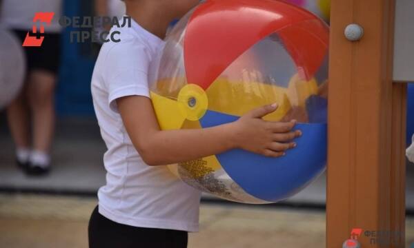 В Челябинске губернатор выделил средства на выкуп бассейна в детском саду