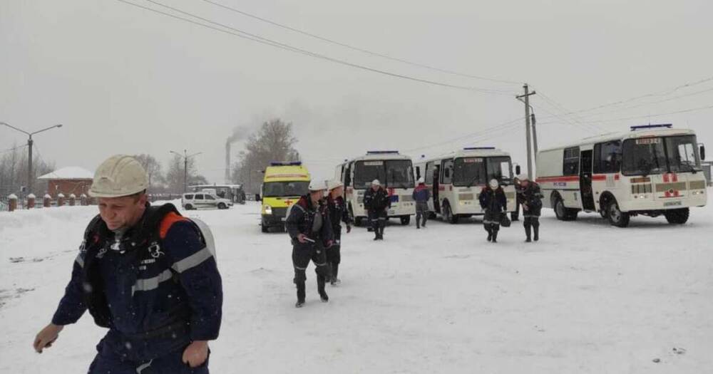 Прокурор Кузбасса выехал на шахту "Листвяжная", где возник пожар