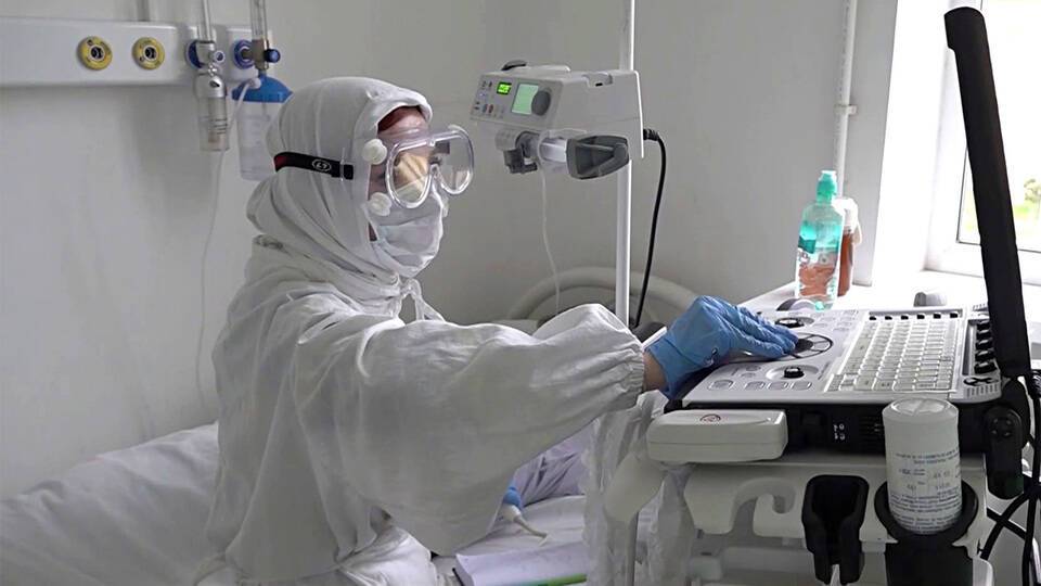Российские врачи после открытого письма сомневающимся в пользе вакцинации обратились с новым призывом