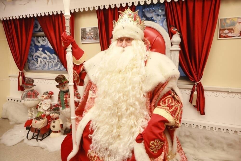 Новгородцы смогут увидеться с Дедом Морозом в мобильной резиденции