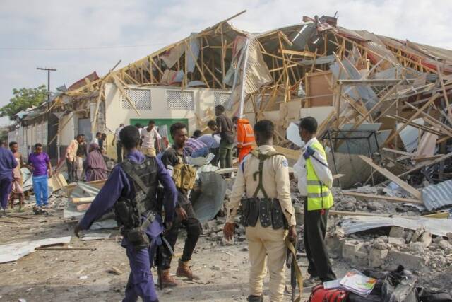 В результате атаки «Аш-Шабаб» в столице Сомали погибли не менее 5 человек (ФОТО)