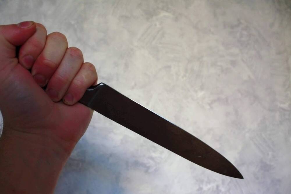 57-летняя астраханка убила знакомого, 30 раз ударив его ножом