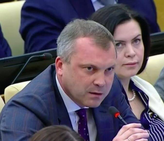 Попов усомнился в естественности появления 282 тыс. комментариев под постом Володина