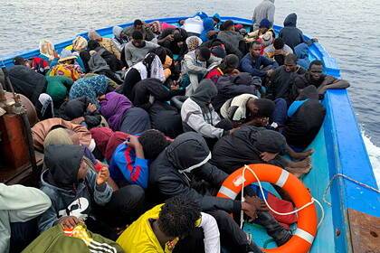 Британия и Франция займутся утонувшими мигрантами