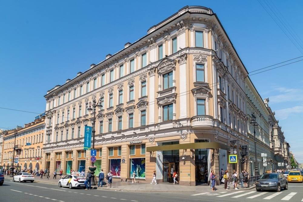 В Петербурге отложили введение проверки QR-кодов в кафе и барах