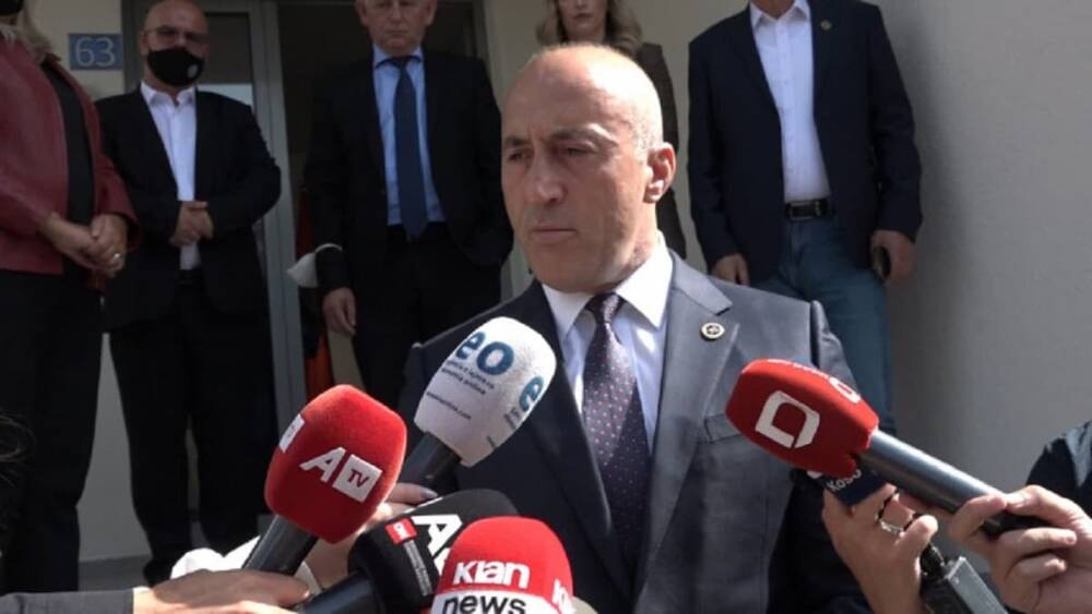 Глава косовского криминального клана Харадинай призвал дать...