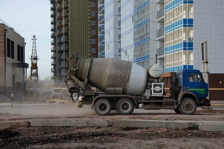 Мэрия Новосибирска согласовала стройку 25-этажной высотки вплотную с частным сектором