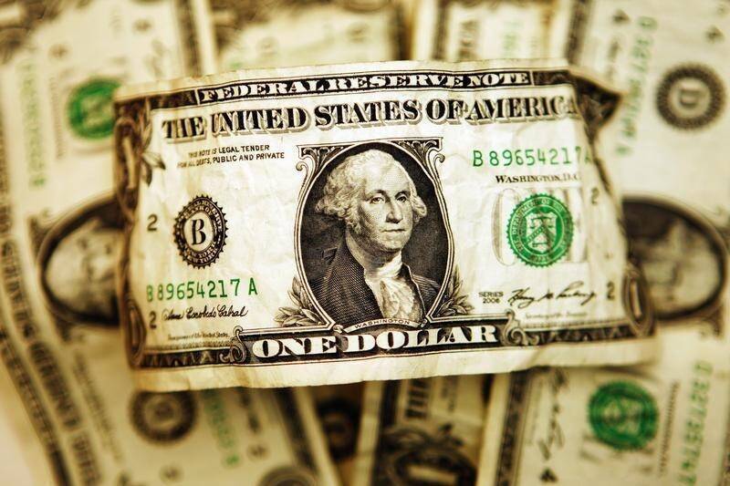 За первые пять минут торгов курс доллара США повысился до 75,3742 руб.