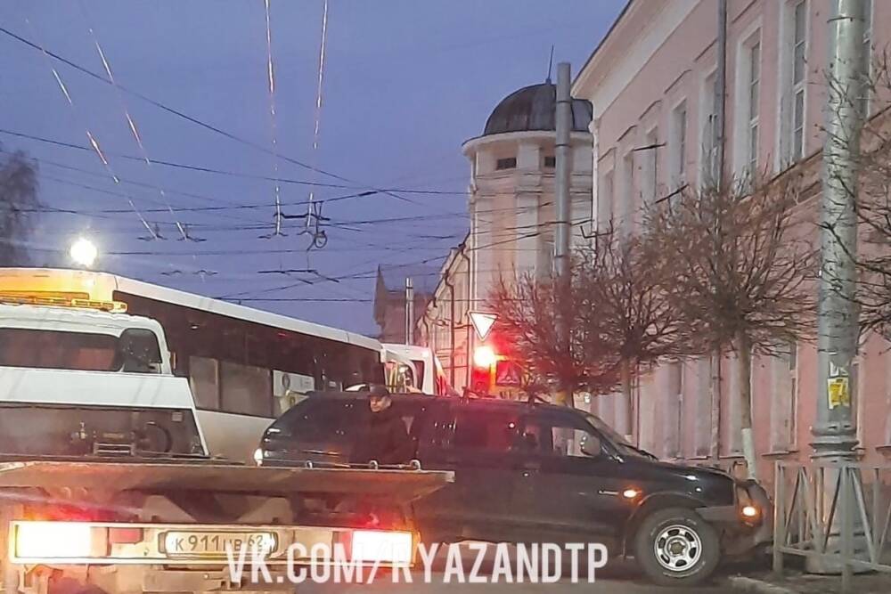 Утром 26 ноября из-за аварии в центре Рязани образовалась пробка