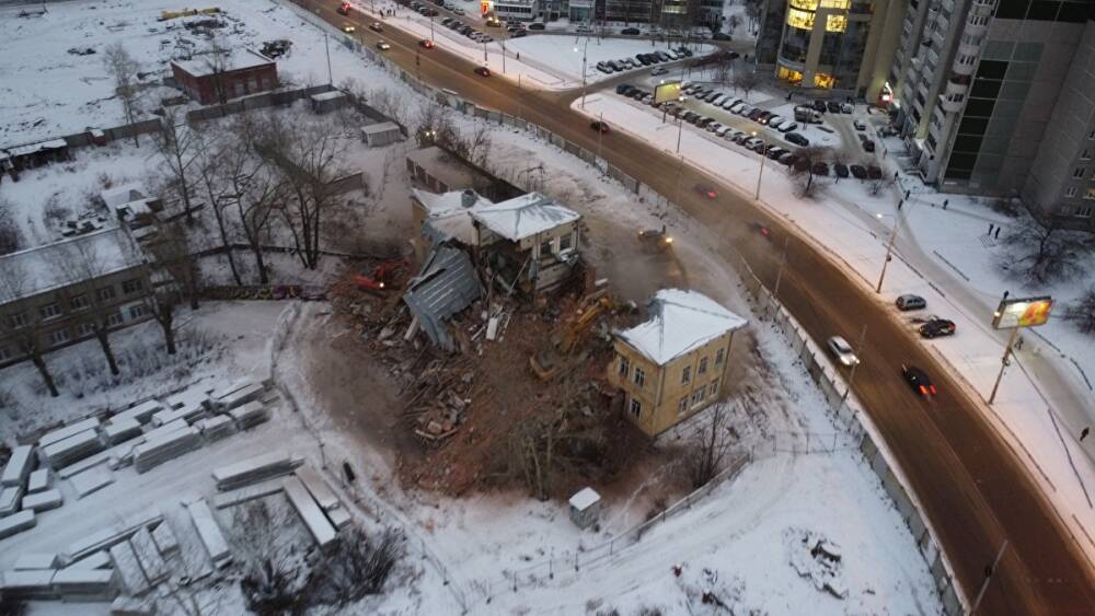 В Свердловской области в два раза вырос спрос на специалистов по сносу зданий