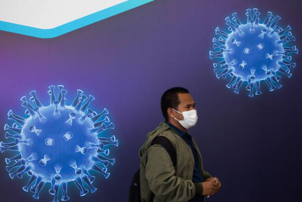 В Израиле выявили первые заражения новым штаммом коронавируса