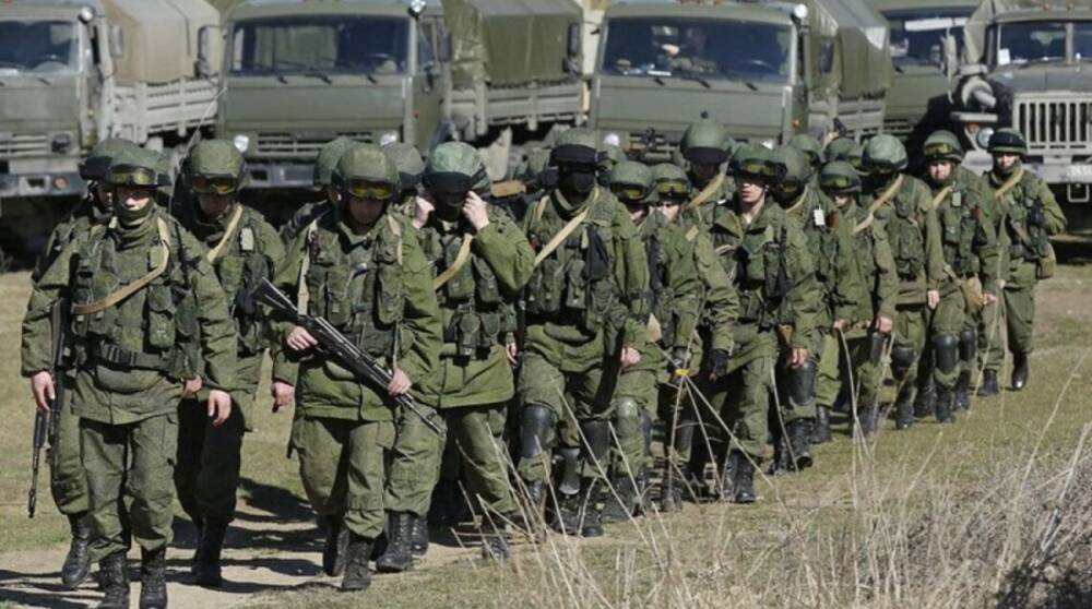 Россия продолжает направлять кадровых военных на Донбасс – разведка