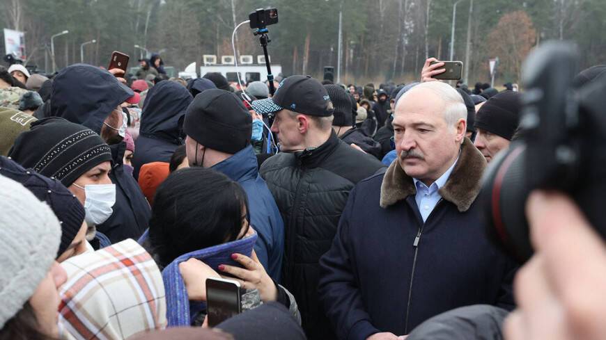 Лукашенко: Мы не будем играть и делать политику на судьбах беженцев