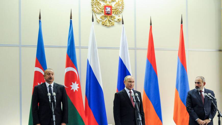 Символ мира: Путин подарил лидерам Армении и Азербайджана оливковые ветви