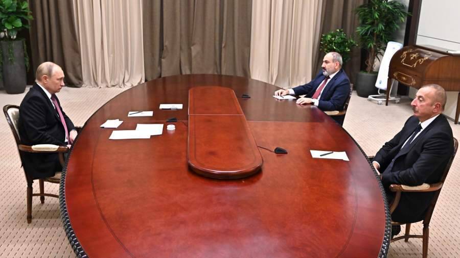 Путин подарил оливковую ветвь Пашиняну и Алиеву