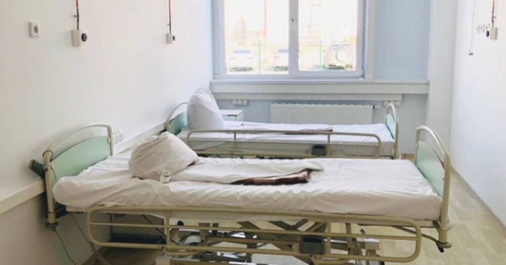 В ковидном госпитале в Тобольске провели эвакуацию из-за задымления