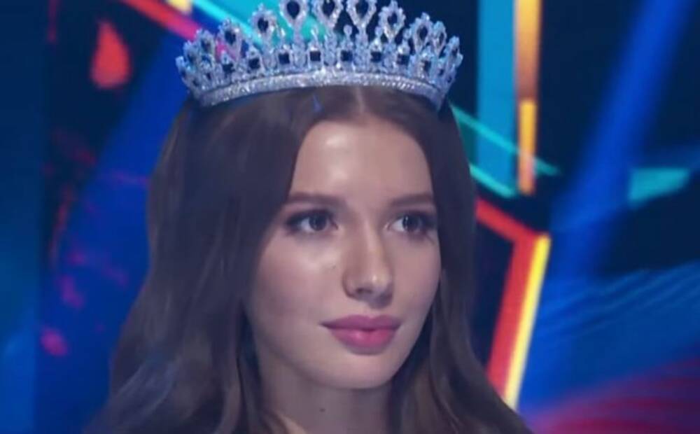 "Мисс Украина" показала, как отдыхает в перерывах между подготовкой к "Мисс Мира": "Шанс на победу..."