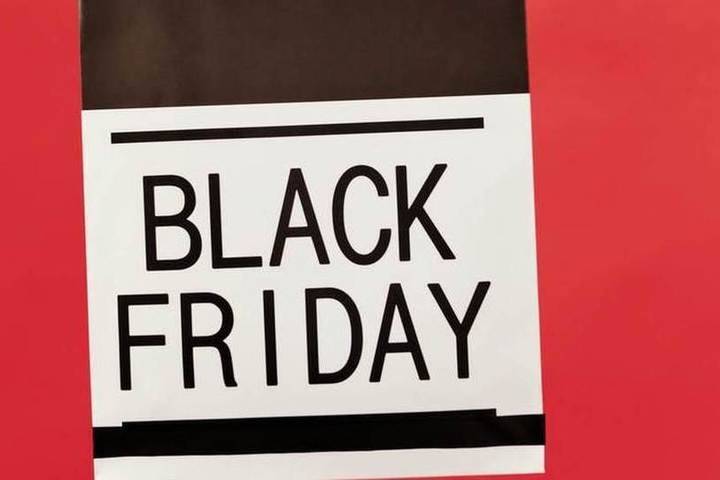 В Роскачестве рассказали брянцам о правильном шопинге в «черную пятницу»