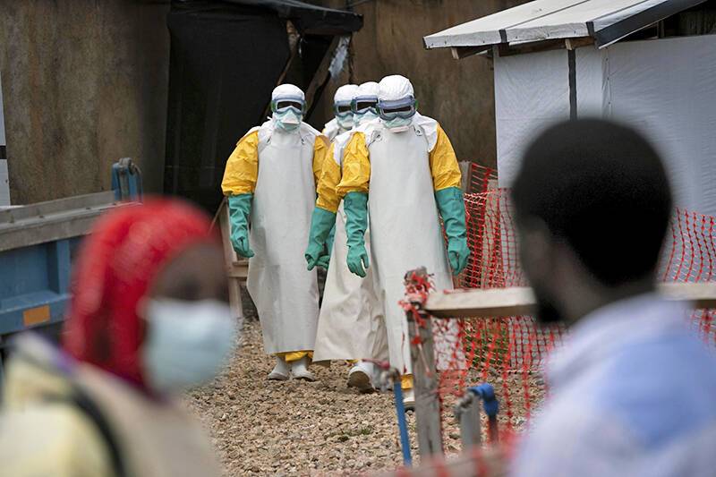 Новый штамм коронавируса сравнили с Эболой