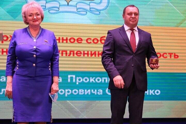 Мэра Прокопьевска и спикера горсовета исключили из «ЕР» за банкет во время траура в Кузбассе