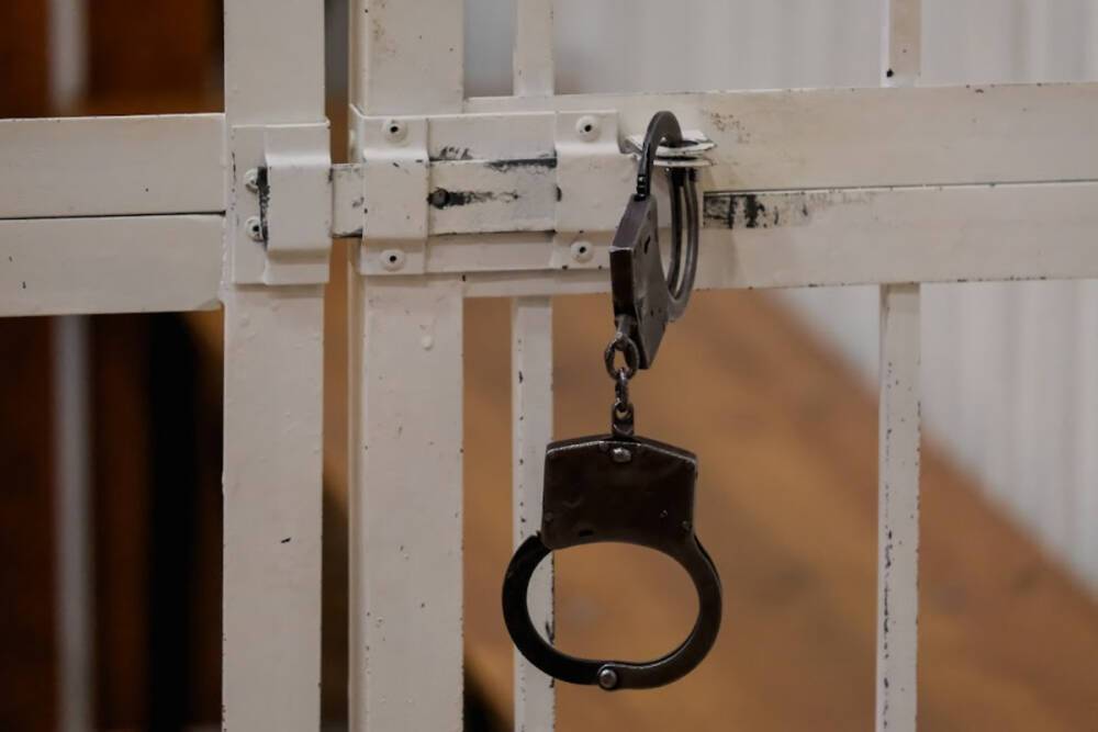 В Астрахани экс-сотрудника УФСИН осудили на 5 лет за взятки