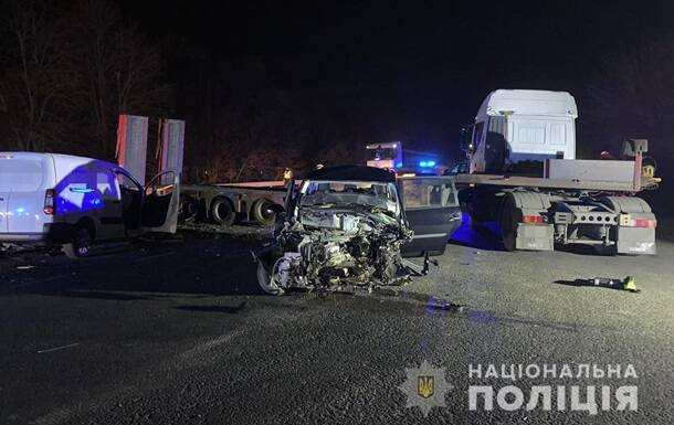 В Винницкой области при ДТП с грузовиком погибли супруги