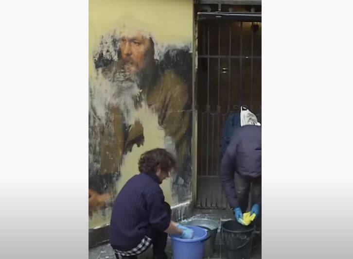 Активисты вернули Петербургу Достоевского - граффити на Кузнечном переулке отмыли