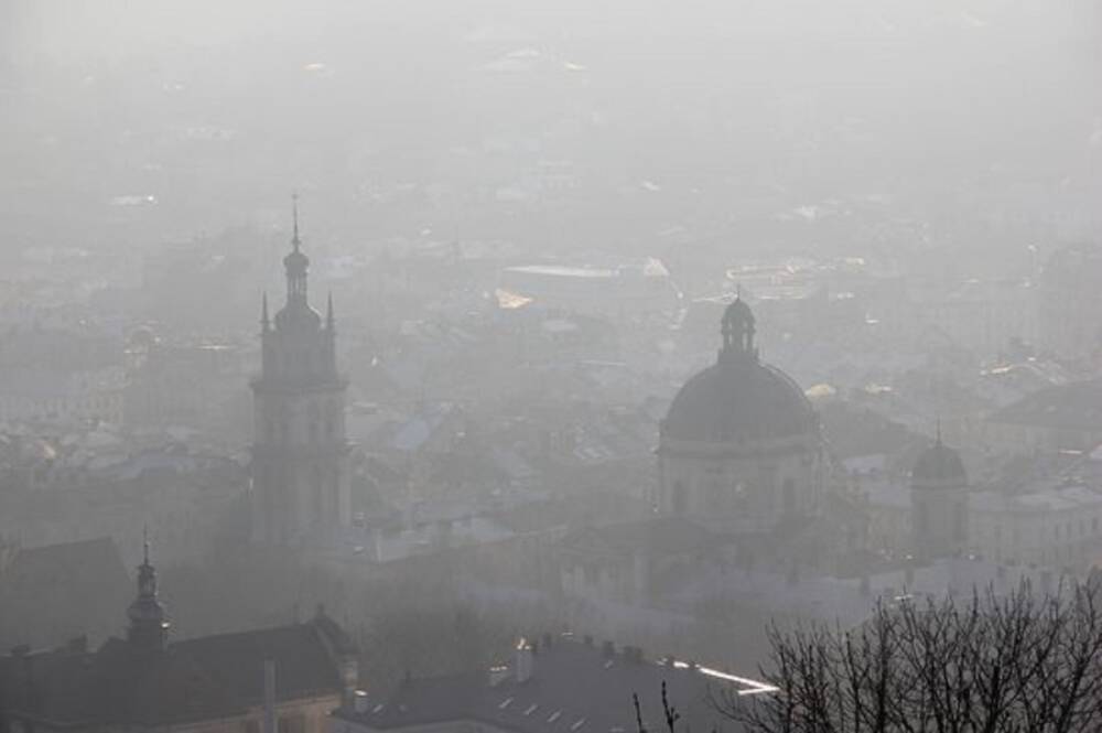 Первый уровень опасности объявлен в Украине: синоптики сделали срочное предупреждение из-за тумана