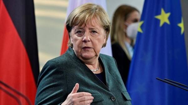 Премьер Польши раскритиковал Меркель за звонок Лукашенко