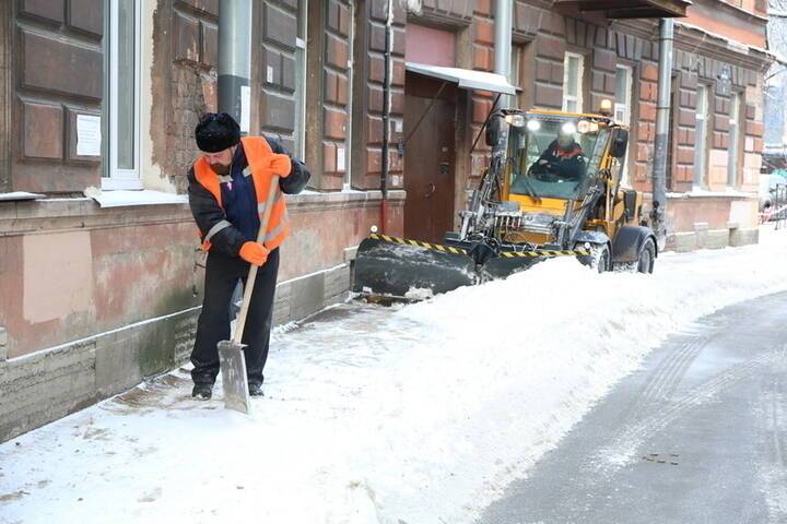 На Петербург надвигаются снегопады и морозы до минус 15 градусов
