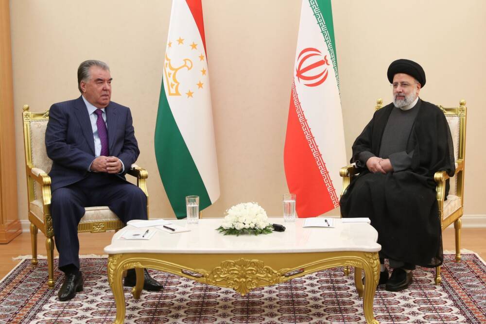 Иран будет укреплять торговые, культурные и экономические отношения с Таджикистаном - Ибрагим Раиси