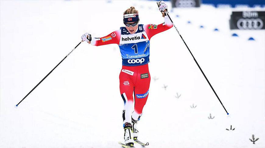Норвежка Тереза Йохауг выиграла гонку преследования на этапе КМ в Финляндии