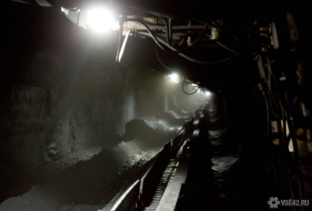 Жертвами трагедии на беловской шахте стали 52 человека