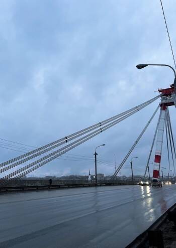 Череповчанам пообещали, что ванты на Октябрьском мосту прослужат 50 лет