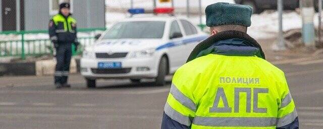 В Коми сотрудники ГИБДД начали стрелять, чтобы остановить пьяного водителя без прав