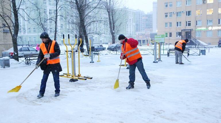 «Бенедикт» несет в Петербург снежные завалы, город на 20 см погрязнет в осадках