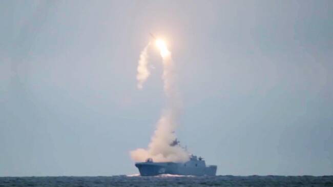 Цель поражена: фрегат «Адмирал Горшков» запустил «Циркон» из Белого моря