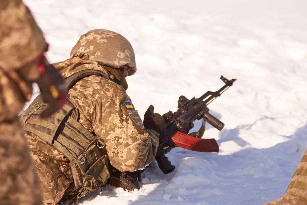 Военный эксперт Леонков сравнил армии России и Украины