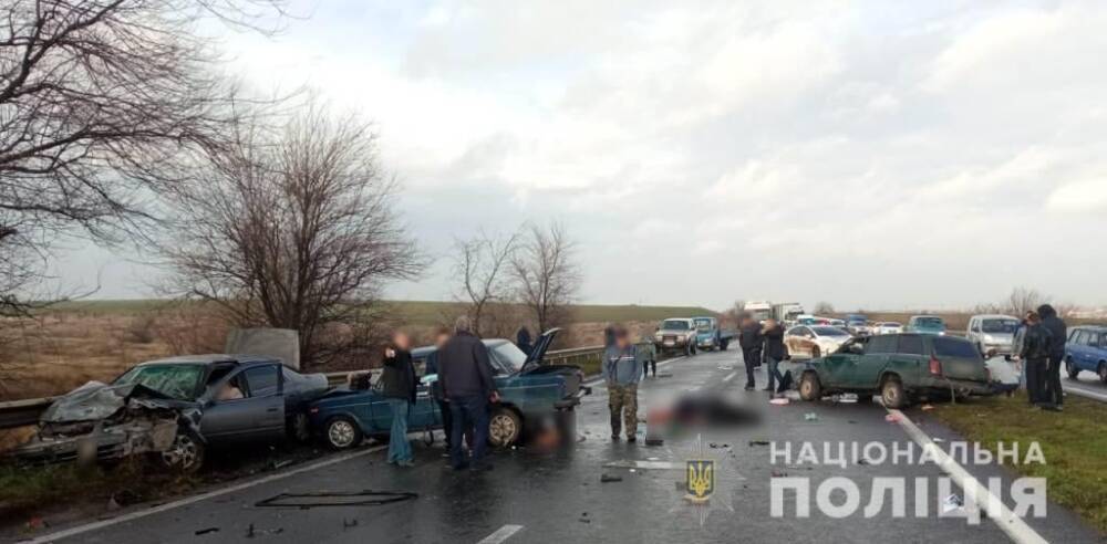 Масштабное ДТП на трассе Одесса-Мелитополь: 1 погибший и 6 пострадавших