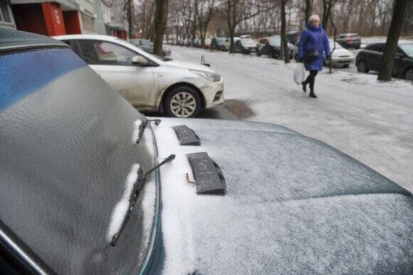 Синоптик предупредил москвичей о «настоящем ледяном катке»