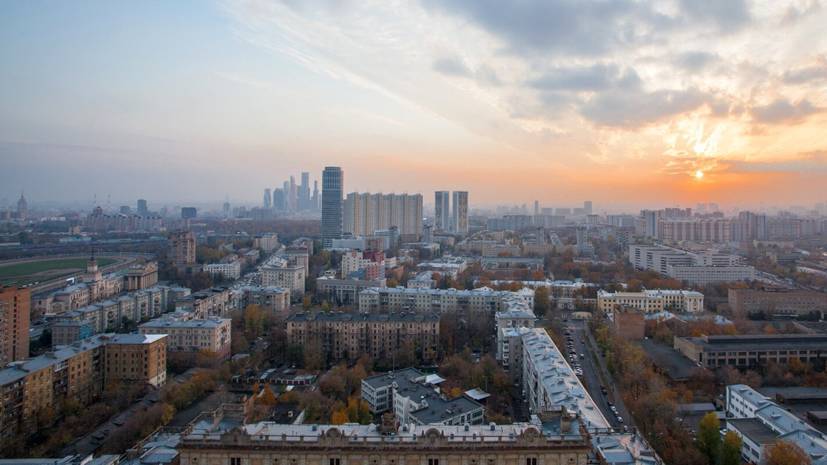 Синоптики спрогнозировали самый тёплый день на этой неделе в Москве