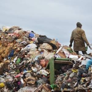 Львовский горсовет обязали выделить землю под мусорный полигон