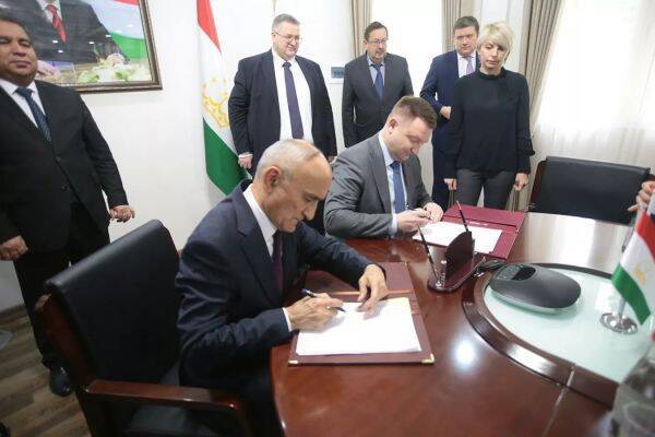 Россия и Таджикистан подписали соглашение об образовании